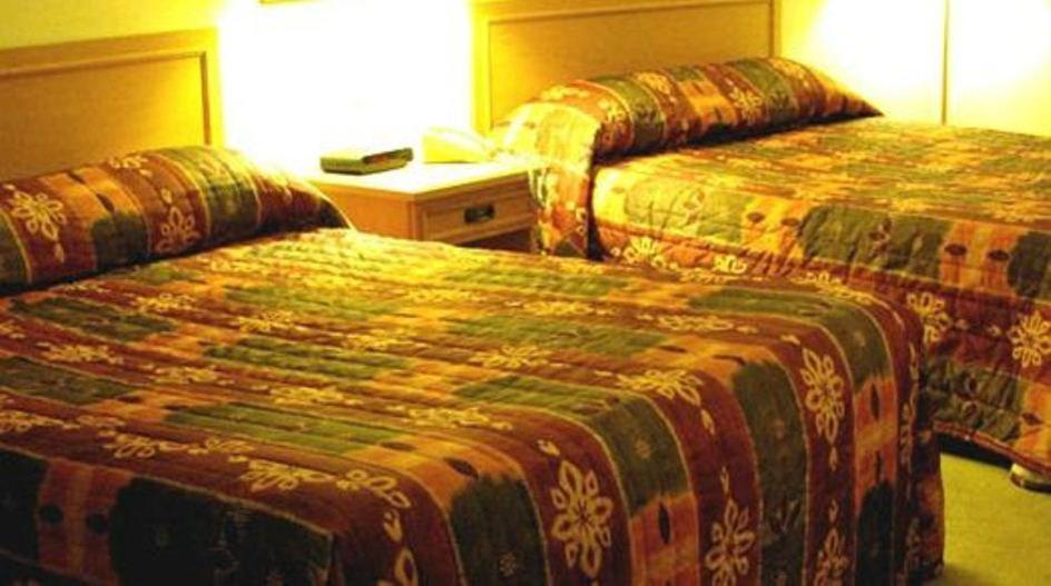 Fairview Inn Cornwall Room photo